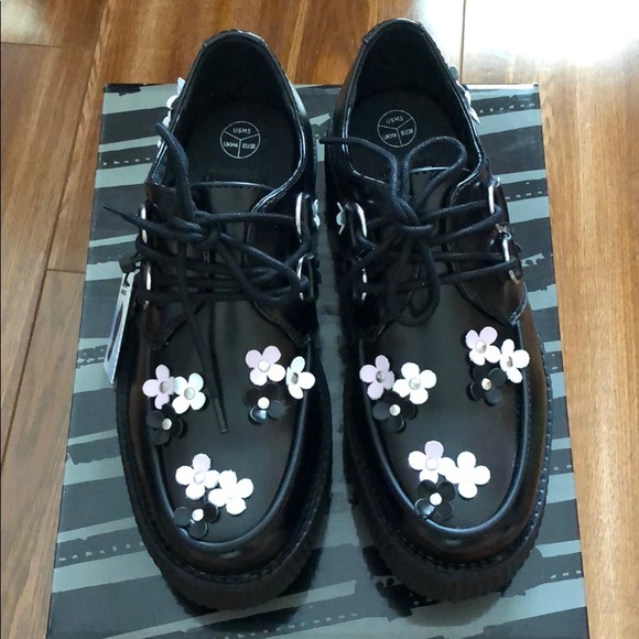 tuk floral creepers